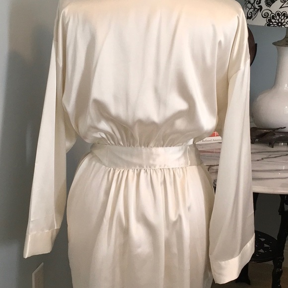Victoria Secret Satin Robe - Picture 5 of 7